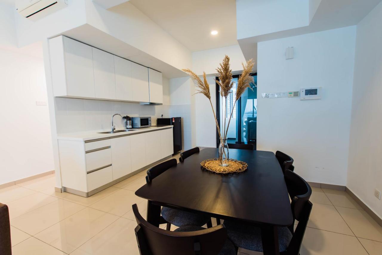 Cozy Homestay With Wifi @Encorp Strand Mall @Alpha Ivf Petaling Jaya Eksteriør billede
