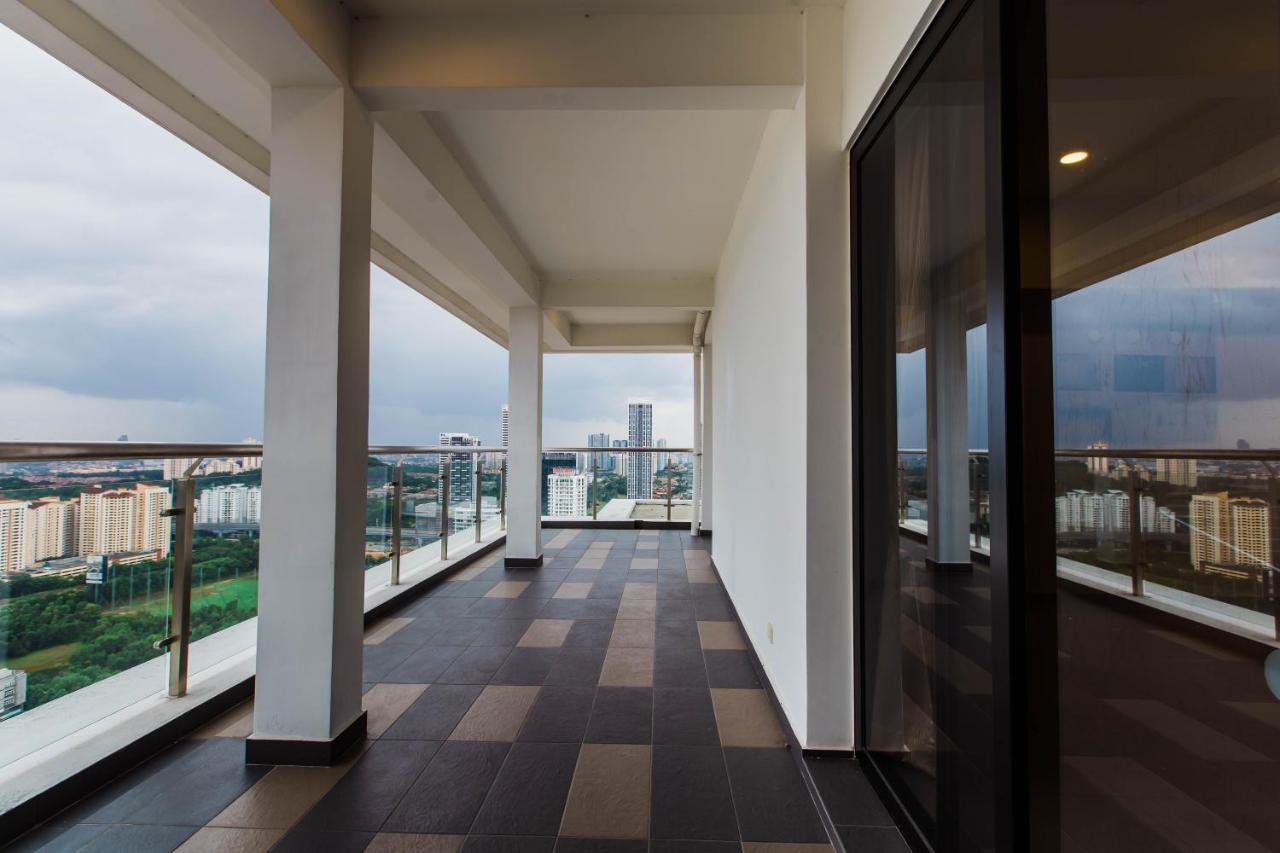 Cozy Homestay With Wifi @Encorp Strand Mall @Alpha Ivf Petaling Jaya Eksteriør billede