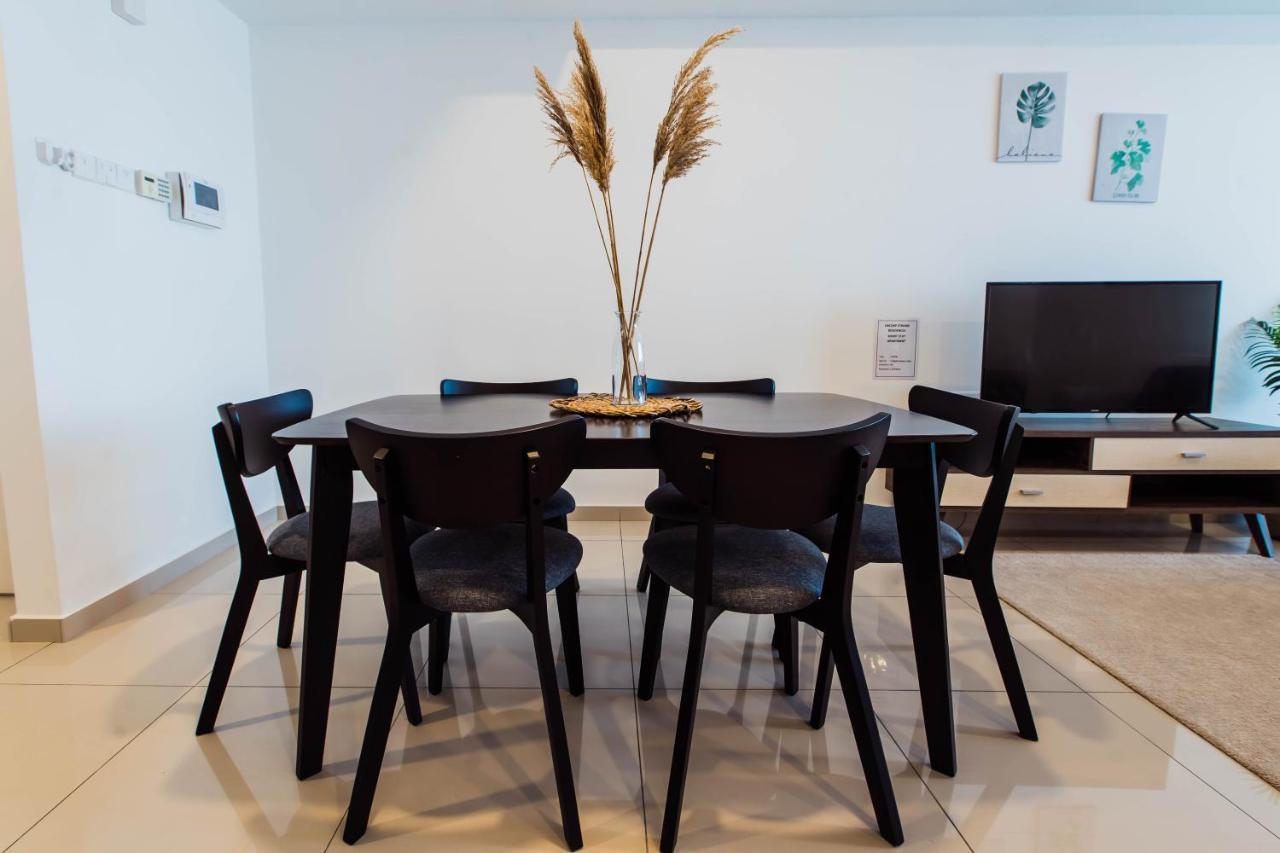 Cozy Homestay With Wifi @Encorp Strand Mall @Alpha Ivf Petaling Jaya Eksteriør billede