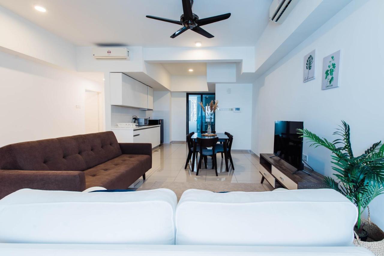 Cozy Homestay With Wifi @Encorp Strand Mall @Alpha Ivf Petaling Jaya Eksteriør billede